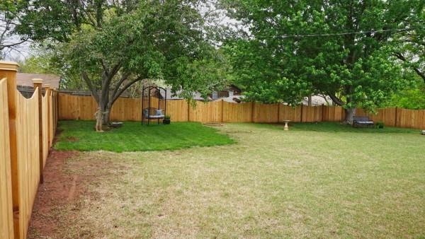 wood-privacy-fence-18