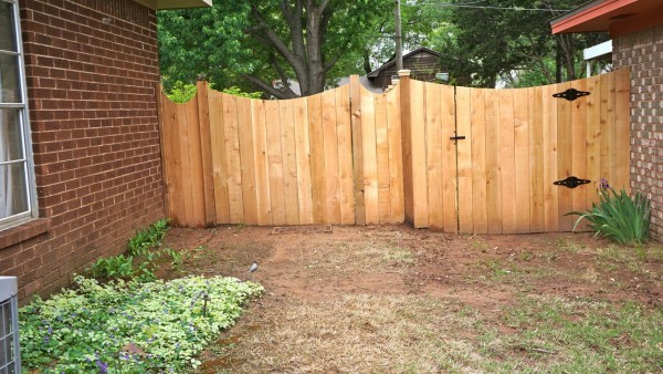 wood-privacy-fence-26